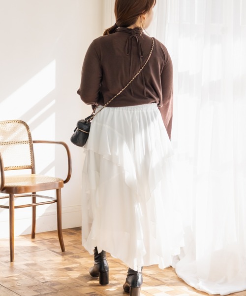 CLETTE(クレット)の「CLETTEオリジナルシルク混バックリボンハイネックシアーニット(ニット/セーター・レディース・ブラック/ホワイト/ブラウン・LL/3L/4L)」の15枚目の写真