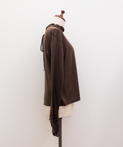 CLETTE(クレット)の「CLETTEオリジナルシルク混バックリボンハイネックシアーニット(ニット/セーター・レディース・ブラック/ホワイト/ブラウン・LL/3L/4L)」の18枚目の写真