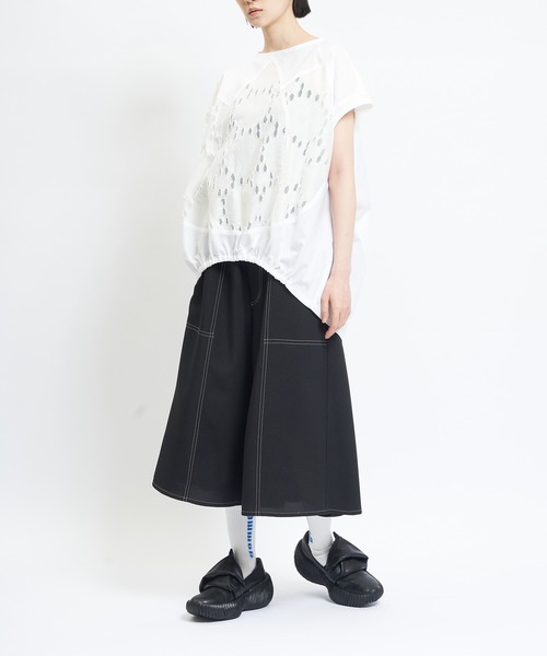 gomme(ゴム)の「チューリップブラウス(シャツ/ブラウス・レディース・ブラック/ホワイト・MEDIUM)」の4枚目の写真