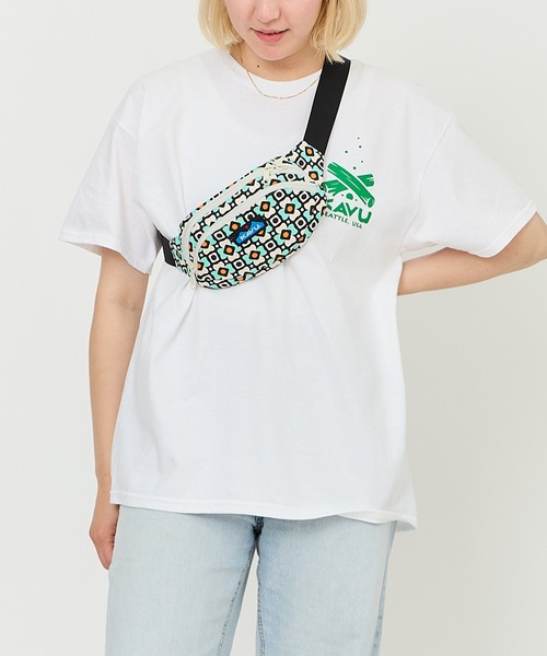 KAVU(カブー)の「KAVU/カブー Canvas Spectator/キャンバススペクテーター(ボディバッグ/ウエストポーチ・レディース・C/B/A・FREE)」の1枚目の写真