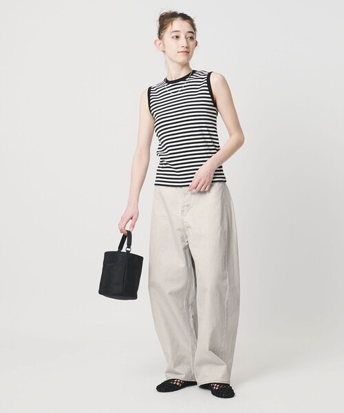 SACRA(サクラ)の「<SACRA>カービー デニムパンツ(デニムパンツ・レディース・ライトグレー・36/38)」の6枚目の写真