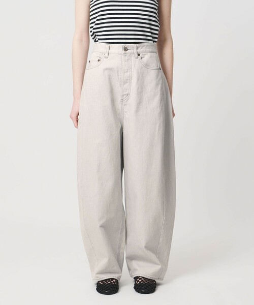 SACRA(サクラ)の「<SACRA>カービー デニムパンツ(デニムパンツ・レディース・ライトグレー・36/38)」の7枚目の写真
