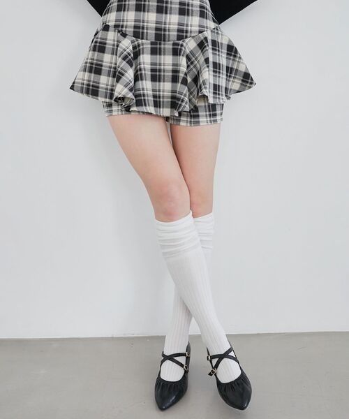 MAJESTIC LEGON（マジェスティックレゴン）の「2WAYリボンキラキラヒールパンプス（パンプス・レディース・ブラック/アイボリー・SMALL/X-LARGE/LARGE/MEDIUM）」の15枚目の写真