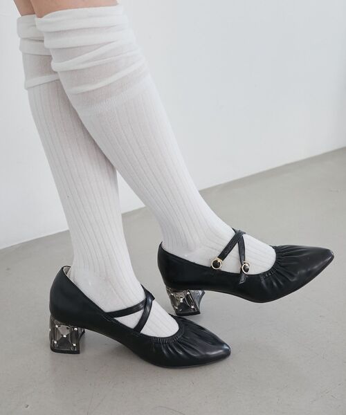 MAJESTIC LEGON（マジェスティックレゴン）の「2WAYリボンキラキラヒールパンプス（パンプス・レディース・ブラック/アイボリー・SMALL/X-LARGE/LARGE/MEDIUM）」の17枚目の写真