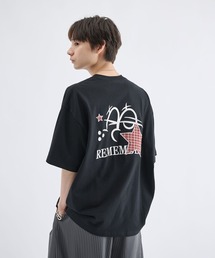 Remember.（リメンバー）の「スターパッチグラフィックルーズTシャツ / Star Patch Graphic T-shirt（Tシャツ/カットソー）」