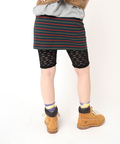 RNA(アールエヌエー)の「G1105 マルチボーダーレイヤードミニスカート(スカート・レディース・ブラック/レッド/グリーン・MEDIUM)」の8枚目の写真