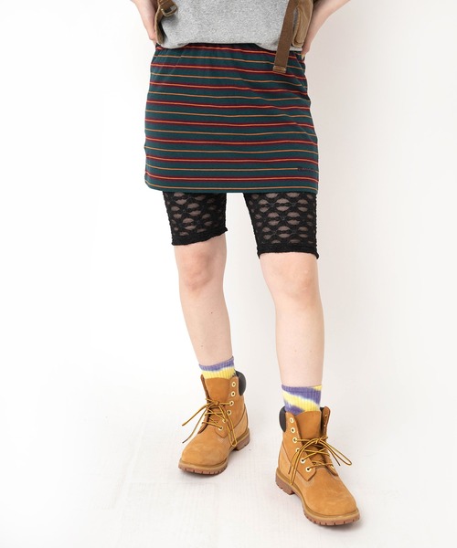 RNA(アールエヌエー)の「G1105 マルチボーダーレイヤードミニスカート(スカート・レディース・ブラック/レッド/グリーン・MEDIUM)」の6枚目の写真