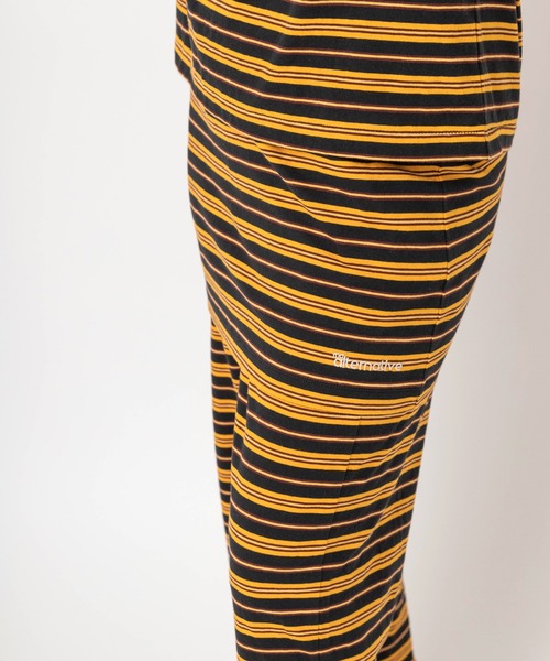 RNA(アールエヌエー)の「G1105 マルチボーダーレイヤードミニスカート(スカート・レディース・ブラック/レッド/グリーン・MEDIUM)」の4枚目の写真