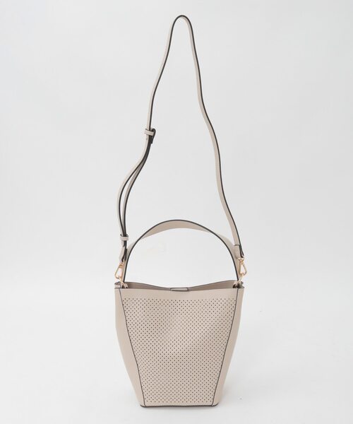 MELROSE claire(メルローズ クレール)の「【パンチングショルダー付きバッグ】(ショルダーバッグ・レディース・ベージュ/チョコ/ブラック・FREE)」の12枚目の写真
