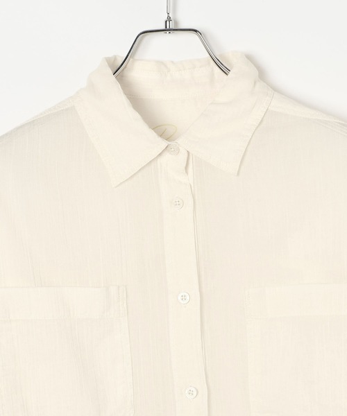 BAYFLOW（ベイフロー）の「[夏まで着られる]コットンシアーシャツ（シャツ/ブラウス・レディース・グリーン系/ピンク/ブラウン系/オフホワイト/イエロー系/ブルー系/ブラック系/ミント/オレンジ・FREE）」の20枚目の写真