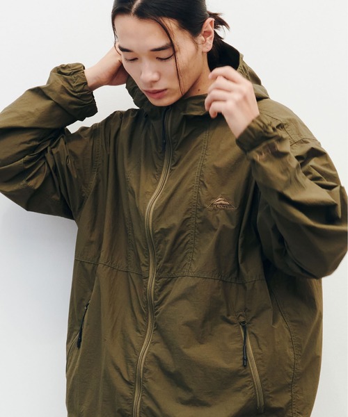 KELTY(ケルティ)の「KELTY PACKABLE COMPACT PARKA(その他アウター・メンズ・ブラック/カーキ・M/L/XL)」の2枚目の写真