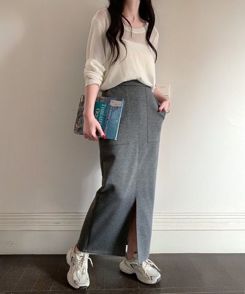 by LEGNA(バイレグナ)の「Iラインロングスカート(スカート・レディース・ダークグレー/アイボリー/ブラック・L-Short/M-Short/L-Regular/M-Regular)」の19枚目の写真