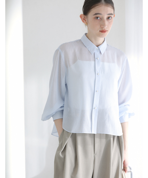 La TOTALITE（ラトータリテ）の「【洗える】ストライプシアーギャザーシャツ（シャツ/ブラウス・レディース・サックスブルー/ホワイト/イエロー・FREE）」の2枚目の写真