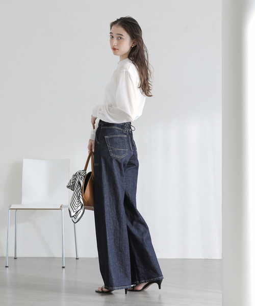 La TOTALITE（ラトータリテ）の「【洗える】ストライプシアーギャザーシャツ（シャツ/ブラウス・レディース・サックスブルー/ホワイト/イエロー・FREE）」の7枚目の写真