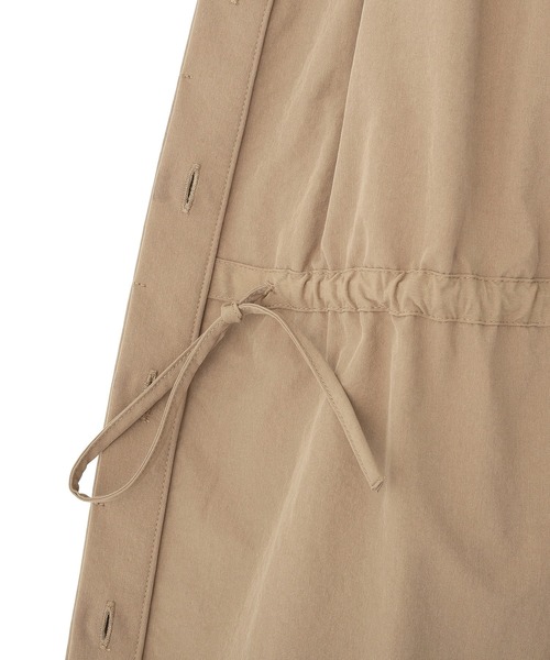 Green　Parks（グリーンパークス）の「ギャザードロストワンピース（シャツワンピース・レディース・カーキ/ブラック/ベージュ・FREE）」の4枚目の写真
