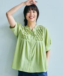 grove | 【貴島明日香さん着用/体型カバー】ON・OFF使えるスモッキングタックブラウス(シャツ/ブラウス)