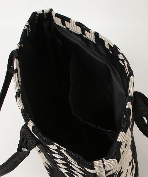 PENDLETON(ペンドルトン)の「【PE3】【PENDLETON/ペンドルトン】GOBELINS MINI TOTE BAG Native Pattern Mini Tote PDT-000-261008(トートバッグ・メンズ・ブルー/ブラック・FREE)」の6枚目の写真
