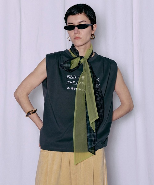MAISON SPECIAL(メゾンスペシャル)の「Tuck Print Top/タックプリントトップ(Tシャツ/カットソー・レディース・ブラウン/チャコールグレー/アイボリー・FREE)」の11枚目の写真