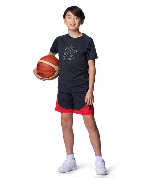 UNDER ARMOUR（アンダーアーマー）の「カリー ショートスリーブ Tシャツ（バスケットボール/キッズ）（Tシャツ/カットソー・キッズ・ブラック・150cm/130cm/160cm/140cm）」の3枚目の写真