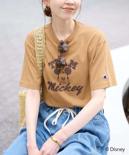 Champion(チャンピオン)の「《追加》Champion/チャンピオン SLOBE別注 /Mickey/Donald/ Tシャツ(Tシャツ/カットソー・レディース・ブラック/スカイブルー/ライトグレー/ホワイト/キャメル・FREE)」の2枚目の写真