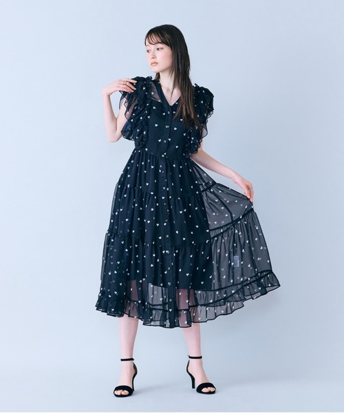 Audie a Muses(オーディアミューズ)の「【モデル美香×Audie a Muses】ハートプリントティアードワンピース(ワンピース・レディース・ベージュ/ブラック・38/40/42)」の10枚目の写真