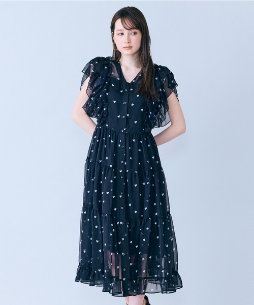 Audie a Muses(オーディアミューズ)の「【モデル美香×Audie a Muses】ハートプリントティアードワンピース(ワンピース・レディース・ベージュ/ブラック・38/40/42)」の12枚目の写真