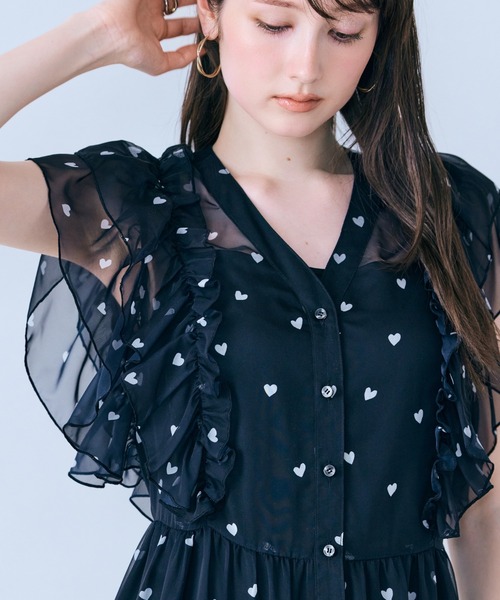 Audie a Muses(オーディアミューズ)の「【モデル美香×Audie a Muses】ハートプリントティアードワンピース(ワンピース・レディース・ベージュ/ブラック・38/40/42)」の15枚目の写真