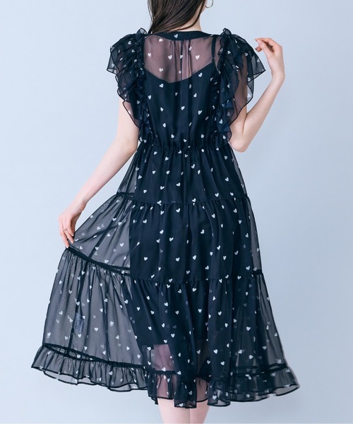 Audie a Muses(オーディアミューズ)の「【モデル美香×Audie a Muses】ハートプリントティアードワンピース(ワンピース・レディース・ベージュ/ブラック・38/40/42)」の20枚目の写真