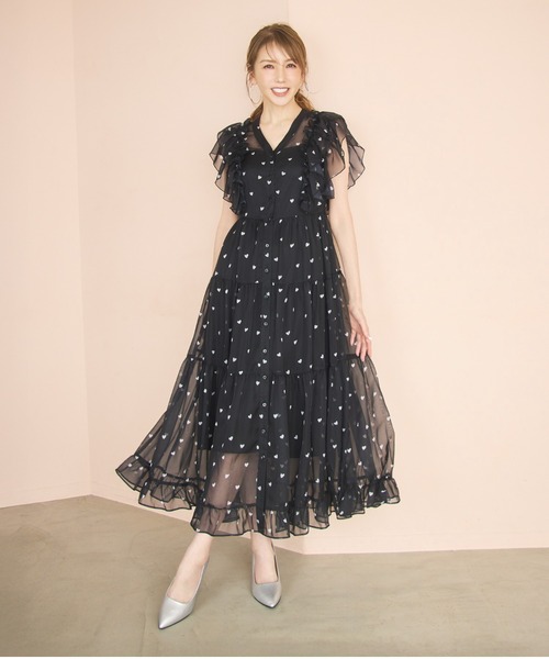 Audie a Muses(オーディアミューズ)の「【モデル美香×Audie a Muses】ハートプリントティアードワンピース(ワンピース・レディース・ベージュ/ブラック・38/40/42)」の7枚目の写真