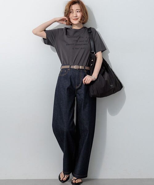 23区(ニジュウサンク)の「リラクシーシルエット メッセージ ロゴTシャツ(Tシャツ/カットソー・レディース・ホワイト系/ライトイエロー系/グレー系・38)」の5枚目の写真
