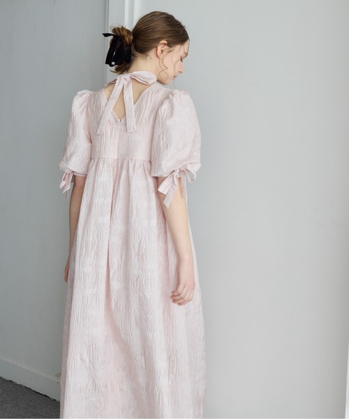etre loin(エトルワン)の「リボンジャガードボリュームワンピース / Ribbon jacquard volume dress(ドレス・レディース・ホワイト/ピンク/ブラック・M)」の6枚目の写真
