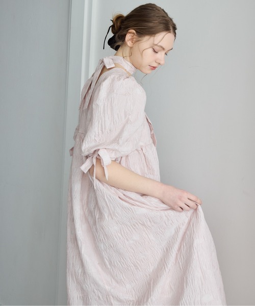 etre loin(エトルワン)の「リボンジャガードボリュームワンピース / Ribbon jacquard volume dress(ドレス・レディース・ホワイト/ピンク/ブラック・M)」の7枚目の写真