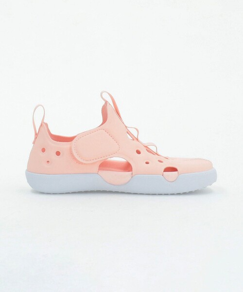 NIKE(ナイキ)の「【WEB限定】<NIKE> サンレイ プロテクト 4 サンダル 17cm-22cm(サンダル・キッズ・ブラック/ライトピンク・17cm/21cm/22cm/20cm/18cm/19cm)」の5枚目の写真
