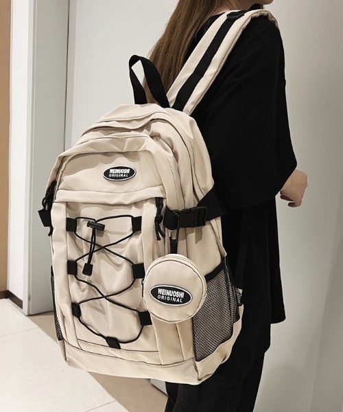 yuue' ( wear )(ユーイ)の「大容量ドローコードナイロンリュックサック/ミニポーチ付き/通勤通学/バックパック/ユニセックス(バックパック/リュック・レディース・アイボリー/ブラック・FREE)」の7枚目の写真