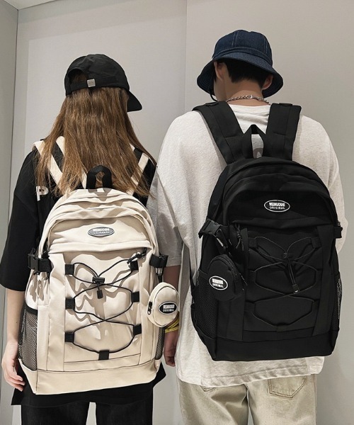 yuue' ( wear )(ユーイ)の「大容量ドローコードナイロンリュックサック/ミニポーチ付き/通勤通学/バックパック/ユニセックス(バックパック/リュック・レディース・アイボリー/ブラック・FREE)」の6枚目の写真