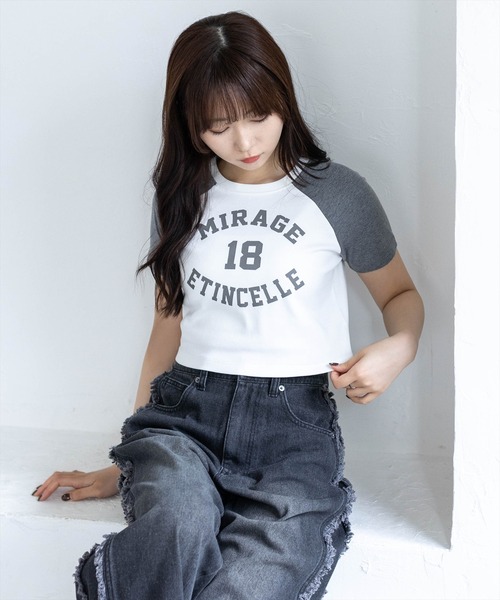 clear（クリア）の「ラグラン配色チビT［骨格ウェーブ/ショート丈/カジュアル］（Tシャツ/カットソー・レディース・ブラック/カーキ/グレー・F）」の2枚目の写真