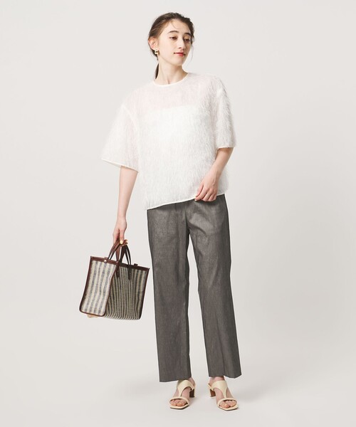 UNITED ARROWS(ユナイテッドアローズ)の「NALYA クロップドパンツ(スラックス・レディース・ブラック/ダークブラウン/ダークグレー・34/38/36/40)」の6枚目の写真