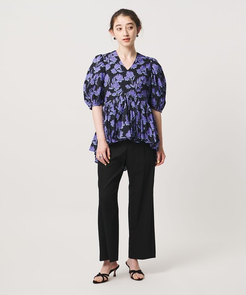 UNITED ARROWS(ユナイテッドアローズ)の「NALYA クロップドパンツ(スラックス・レディース・ブラック/ダークブラウン/ダークグレー・34/38/36/40)」の8枚目の写真