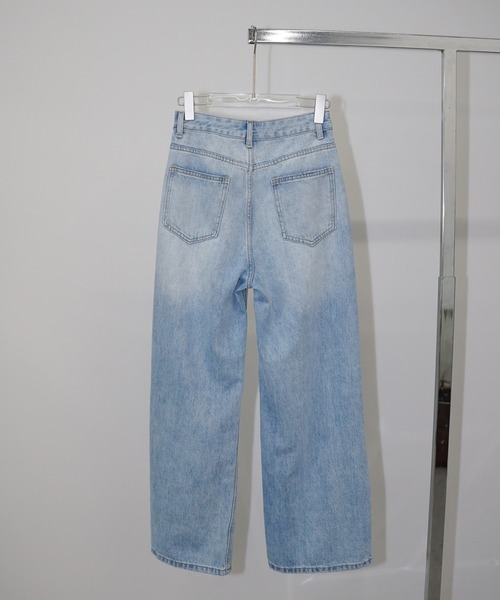 chuclla（チュクラ）の「ヴィンテージダメージワイドデニム chw26s293（デニムパンツ・レディース・ライトブルー・L/M/S）」の14枚目の写真