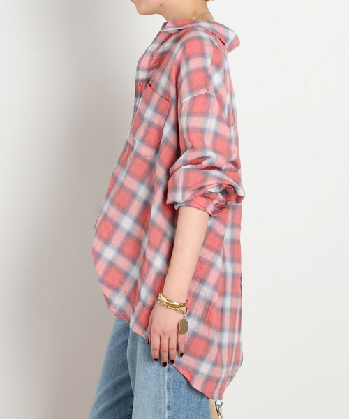 COOR（クアー）の「【COOR / クアー】SEERSUCKER OMBRE CHECKERED SHIRTS（シャツ/ブラウス・レディース・ピンク・FREE）」の2枚目の写真