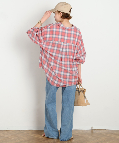 COOR（クアー）の「【COOR / クアー】SEERSUCKER OMBRE CHECKERED SHIRTS（シャツ/ブラウス・レディース・ピンク・FREE）」の6枚目の写真