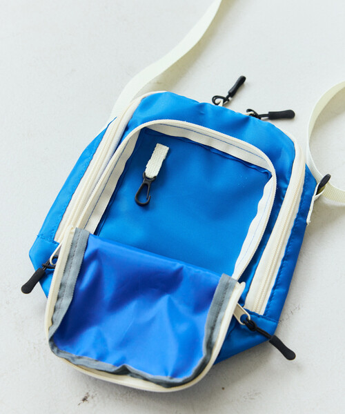 FREAK'S STORE(フリークスストア)の「FREAK’S STORE/フリークスストア Brigton Mini Shoulder Bag(ショルダーバッグ・メンズ・ブルー/ブラック・ONE SIZE)」の10枚目の写真