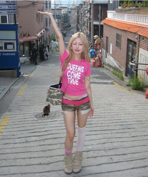 LARTIGENT(ラーティゼン)の「QUEEN T-SHIRT(MINT)(Tシャツ/カットソー・レディース・その他・FREE)」の8枚目の写真