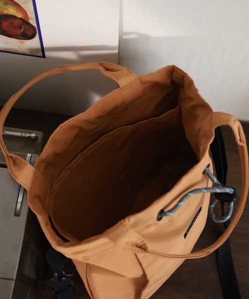 ROOTOTE（ルートート）の「ROOTOTE 巾着型2WAYトート（トートバッグ・メンズ・タン/ベージュ/ブルー・FREE）」の13枚目の写真