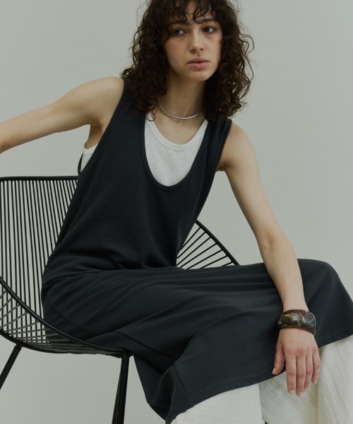 Plumel(プルメル)の「Layered Jersey Long Dress Set / レイヤードジャージーロングドレス(ワンピース・レディース・ライトグレー/ブラック/チャコールグレー・MEDIUM)」の2枚目の写真