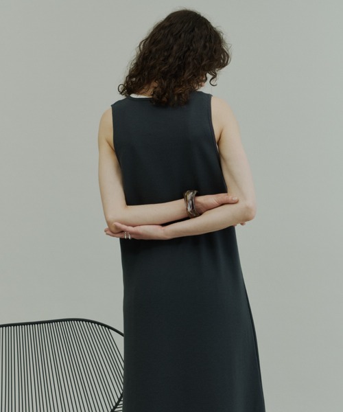 Plumel(プルメル)の「Layered Jersey Long Dress Set / レイヤードジャージーロングドレス(ワンピース・レディース・ライトグレー/ブラック/チャコールグレー・MEDIUM)」の19枚目の写真