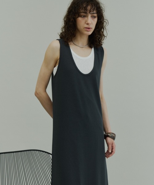 Plumel(プルメル)の「Layered Jersey Long Dress Set / レイヤードジャージーロングドレス(ワンピース・レディース・ライトグレー/ブラック/チャコールグレー・MEDIUM)」の17枚目の写真