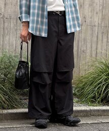 パラシュートパンツ