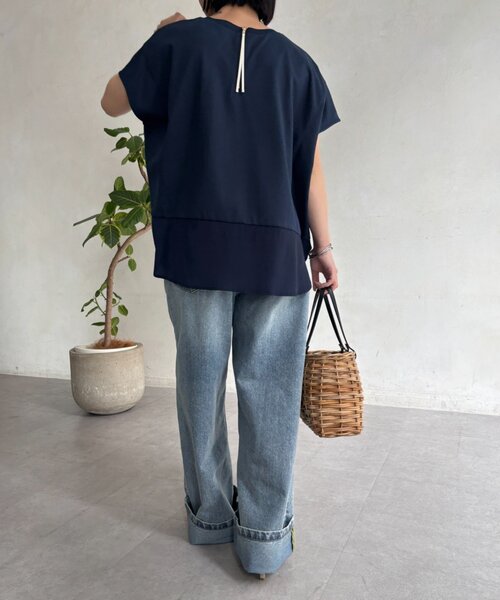 Jena espace merveilleux(ジェナ エスパスメルヴェイユ)の「バックファスナー切替カットソー(Tシャツ/カットソー・レディース・オフホワイト/ネイビー/チャコールグレー・FREE)」の11枚目の写真