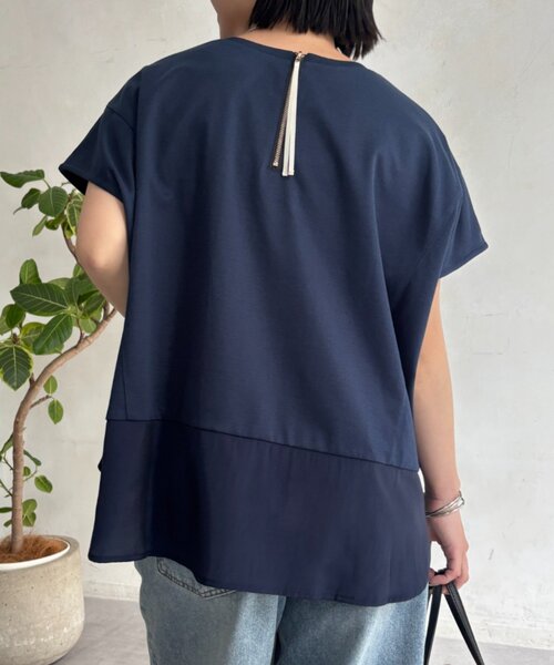 Jena espace merveilleux(ジェナ エスパスメルヴェイユ)の「バックファスナー切替カットソー(Tシャツ/カットソー・レディース・オフホワイト/ネイビー/チャコールグレー・FREE)」の14枚目の写真